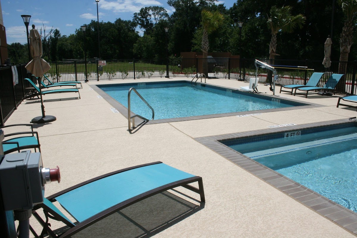 Candlewood Suites College Station at University by IHG photo 3
