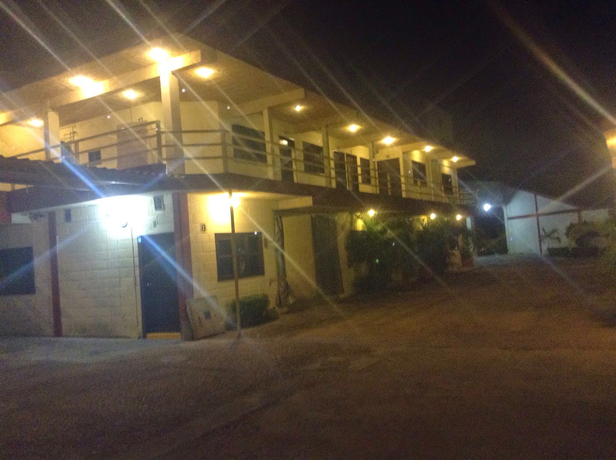Hotel 'El Limón Inn'