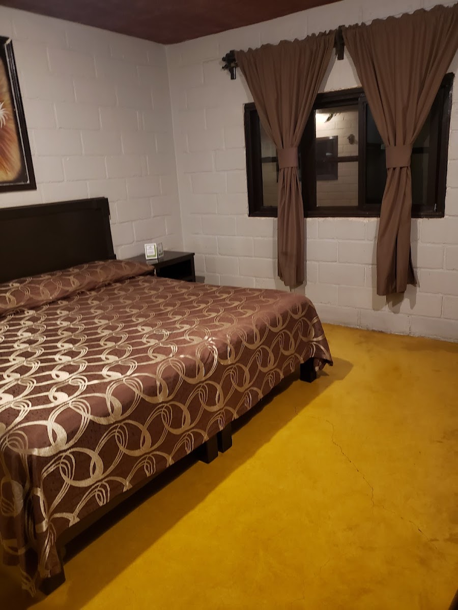 Hotel 'El Limón Inn' photo 3