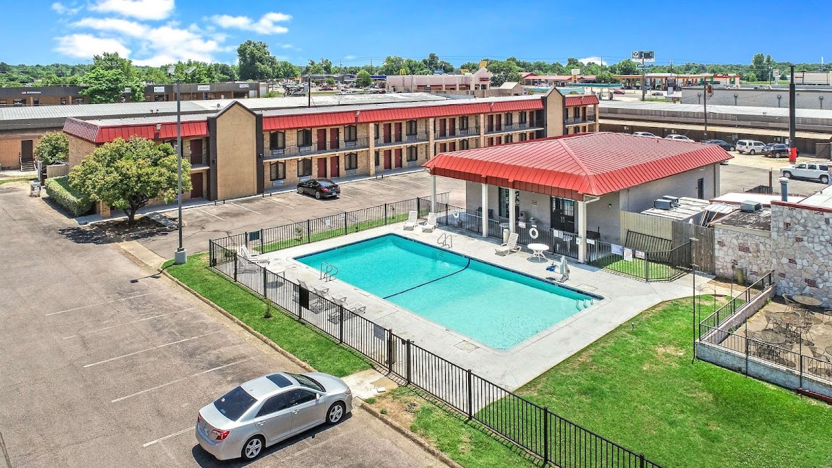 Americas Best Value Inn Paris photo 3