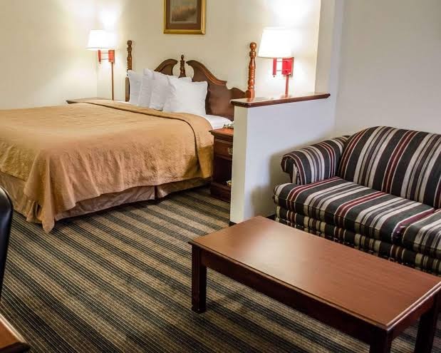 Quality Inn Mobile West Tillmans Corner photo 2