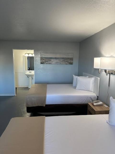 Premier Inns Metro Center photo 3