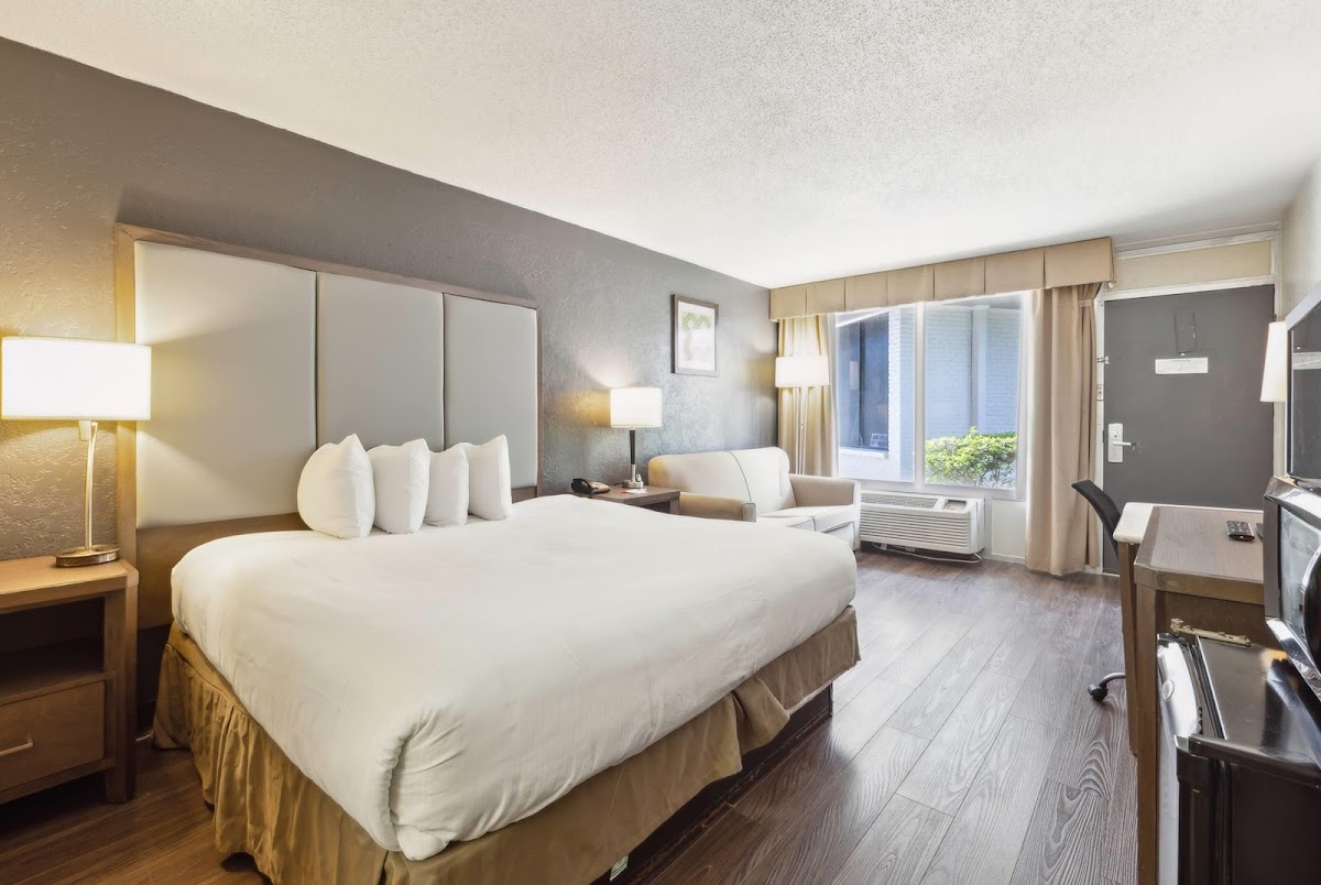 Ramada by Wyndham Houma photo 2