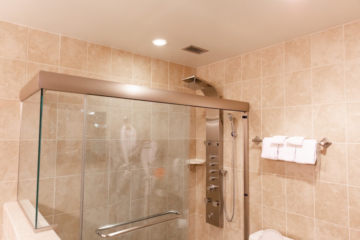 Capitol Plaza Hotel Montpelier, Tapestry Collection by Hilton photo 2