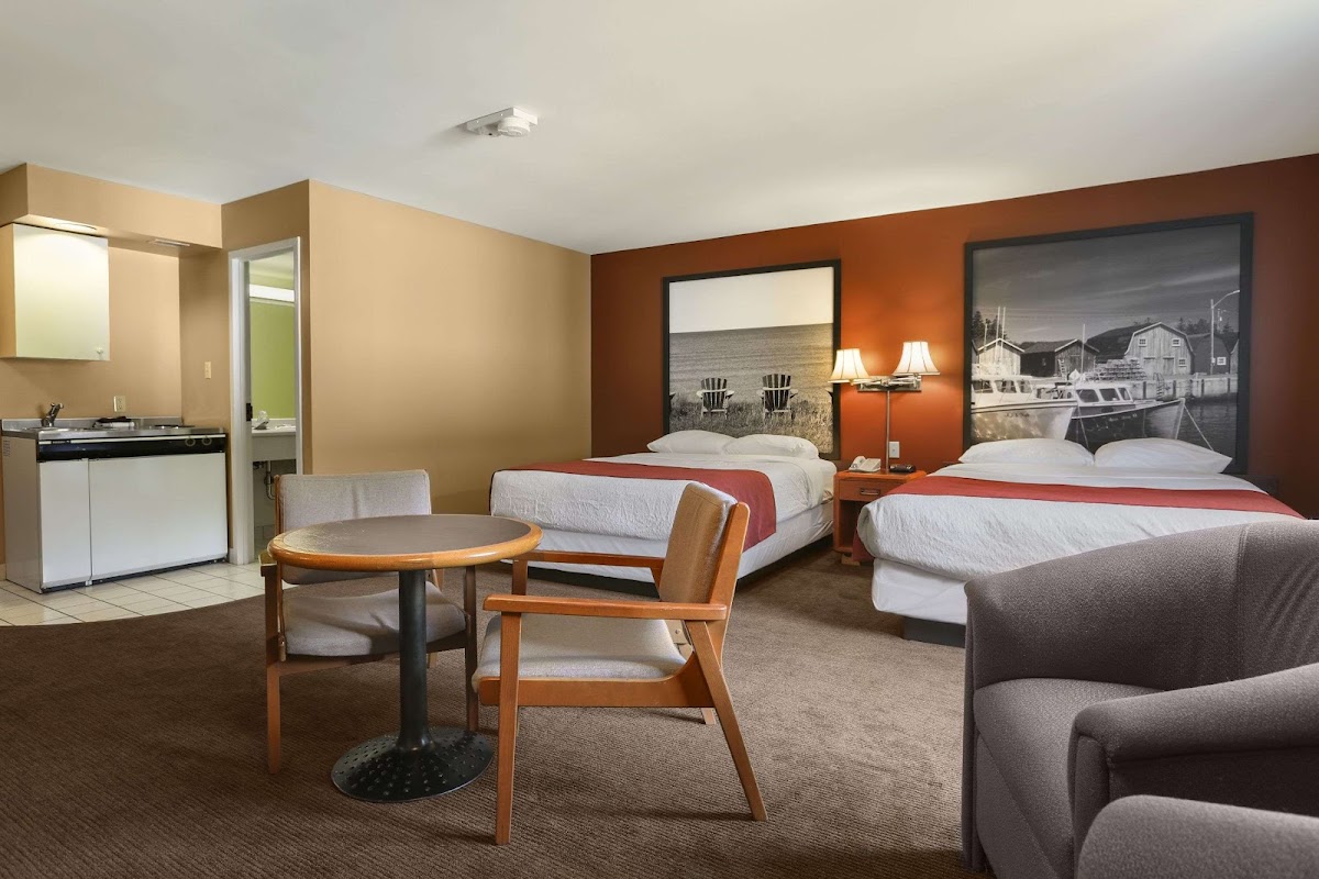 Super 8 by Wyndham North Bay photo 2