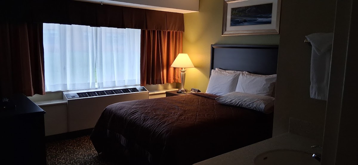 Fairchild AFB Inn photo 2
