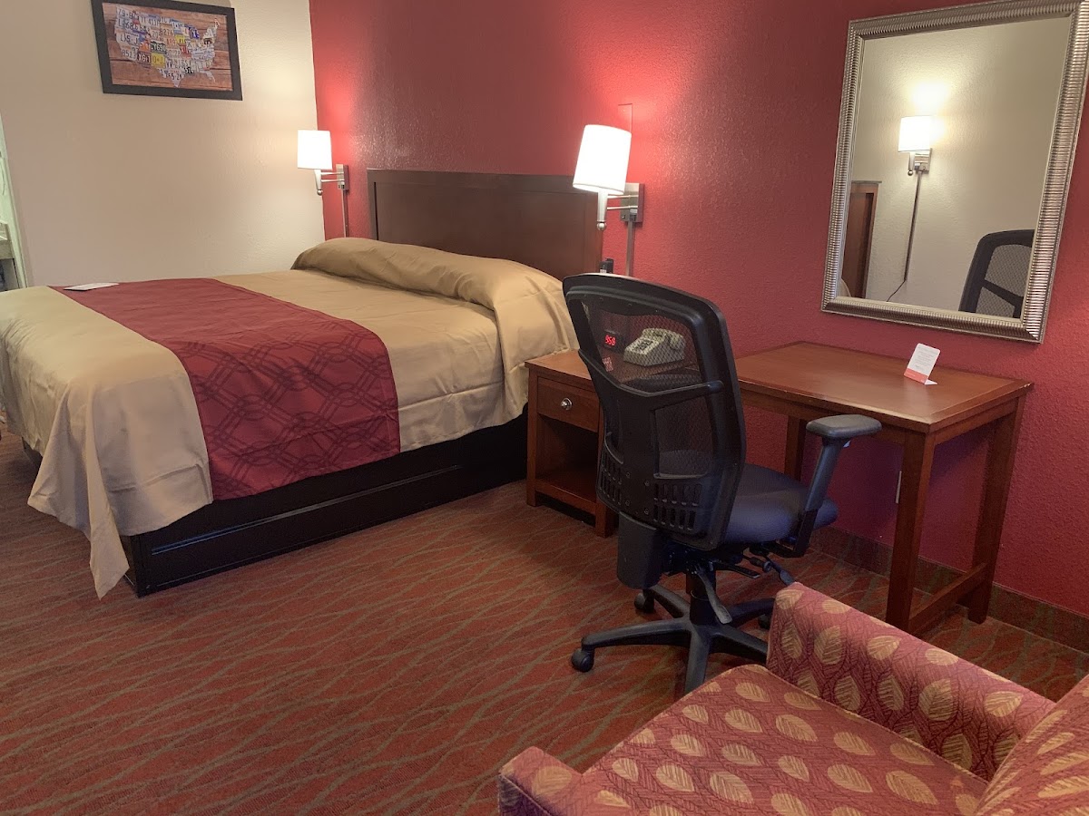 Red Carpet Inn College Park, MD photo 2
