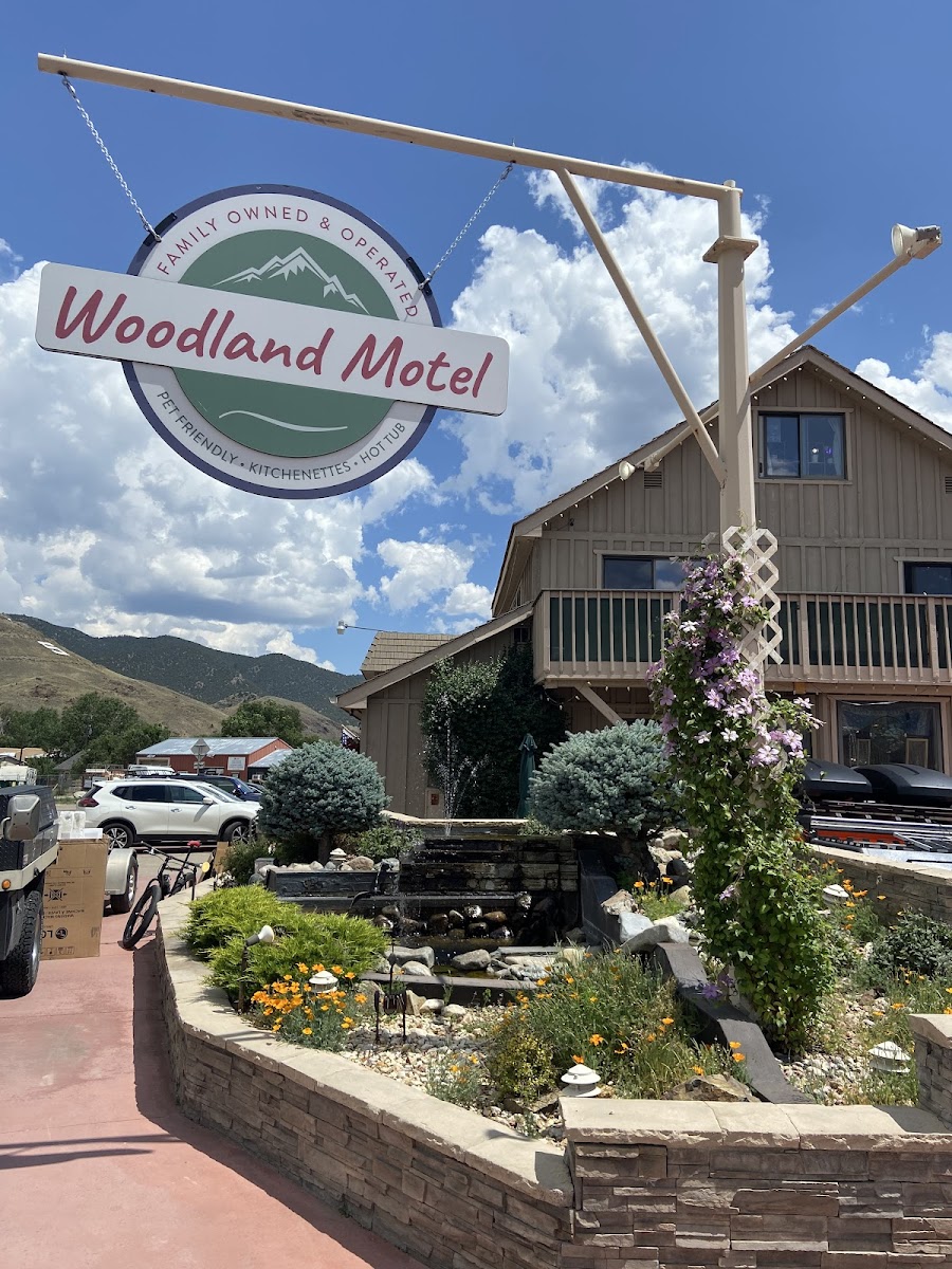 Woodland Motel