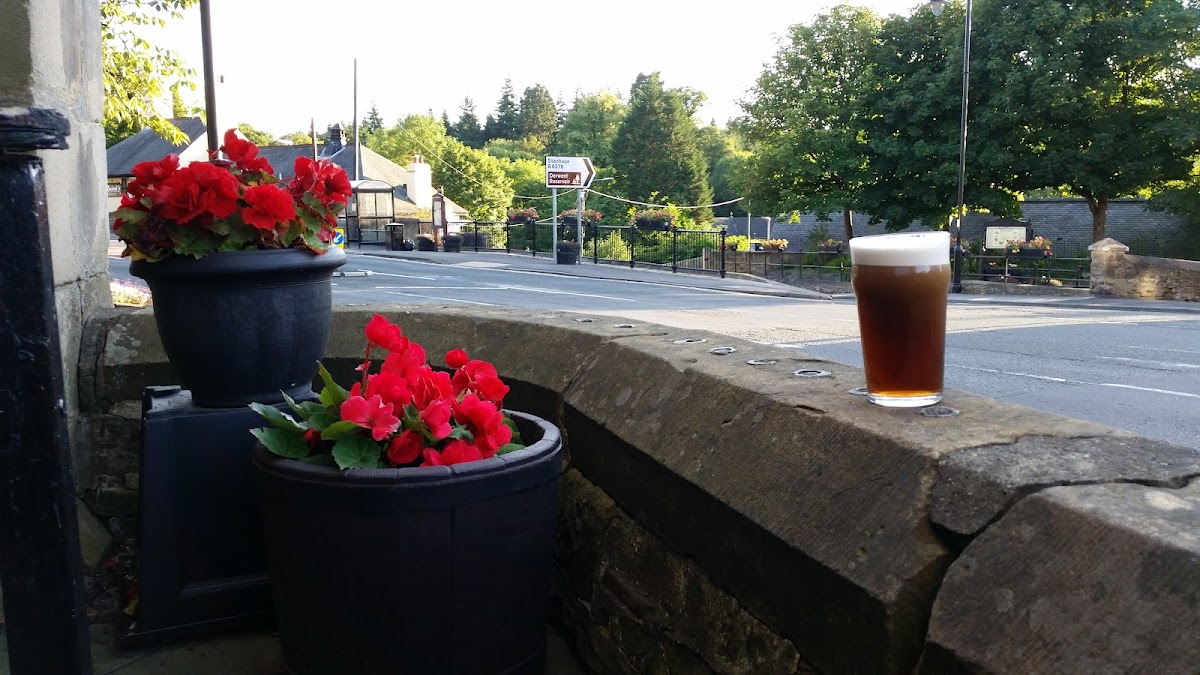 Crown & Crossed Swords Hotel photo 3