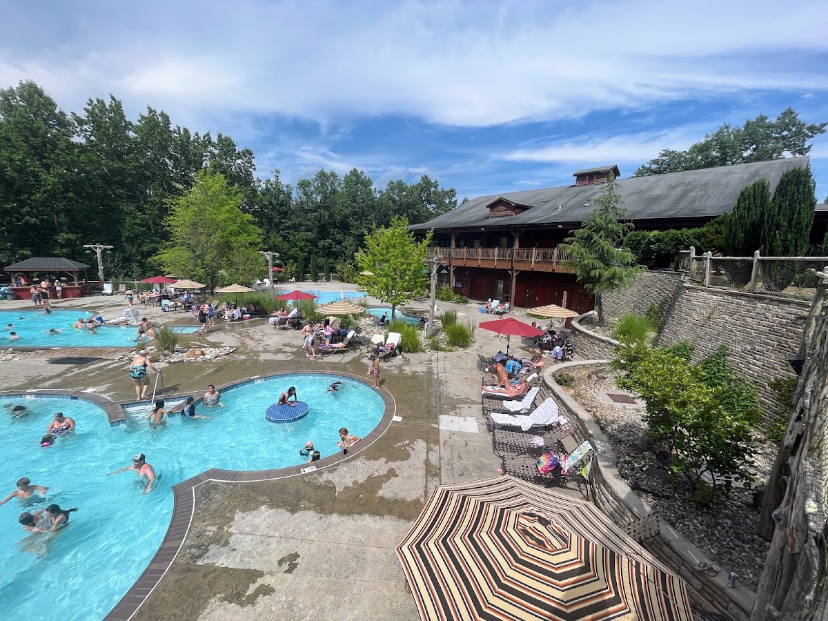 Shenandoah Crossing Cabins & RV Resort photo 3