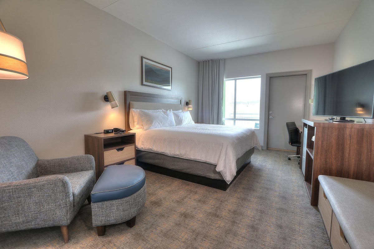 Holiday Inn & Suites Pigeon Forge Convention Center by IHG photo 2