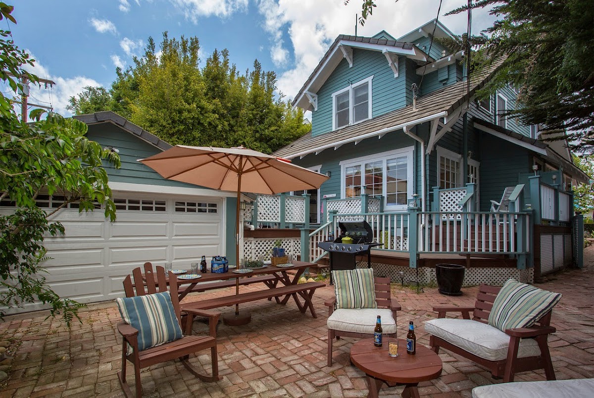 Old Yacht Club Inn Vacation Rentals photo 3