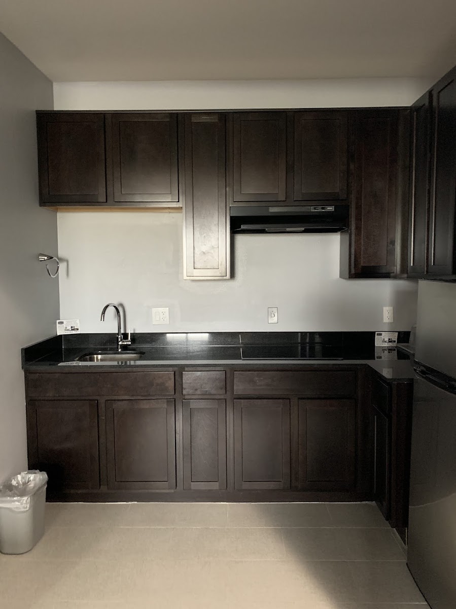 PLATINUM INN AND SUITES photo 2