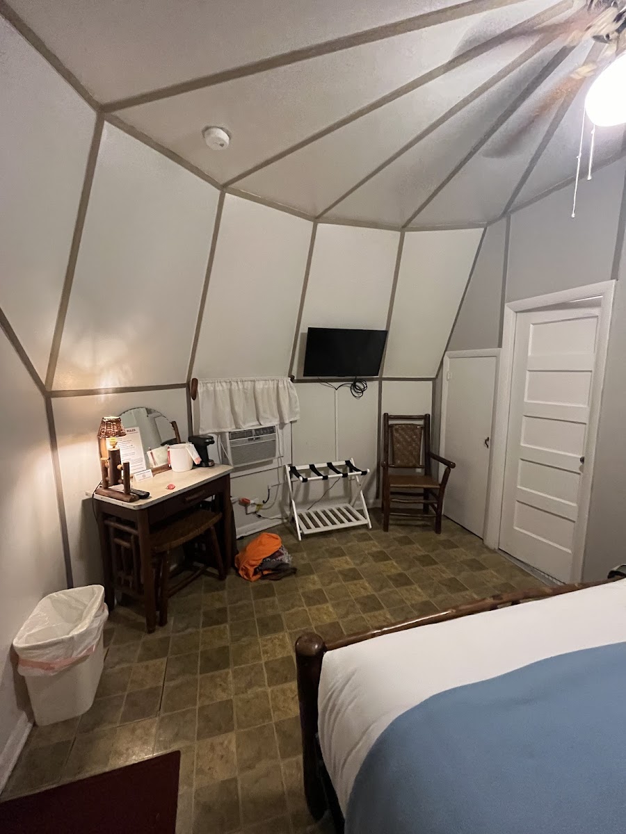 Wigwam Village No. 2 photo 2