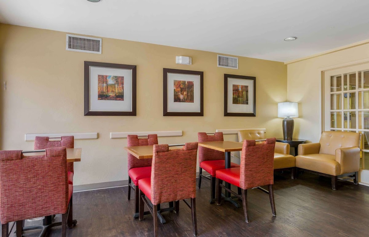 Extended Stay America Suites- Phoenix - Airport - Tempe photo 3