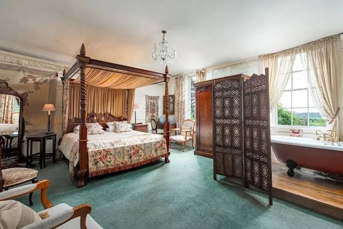 Compton House Hotel photo 2