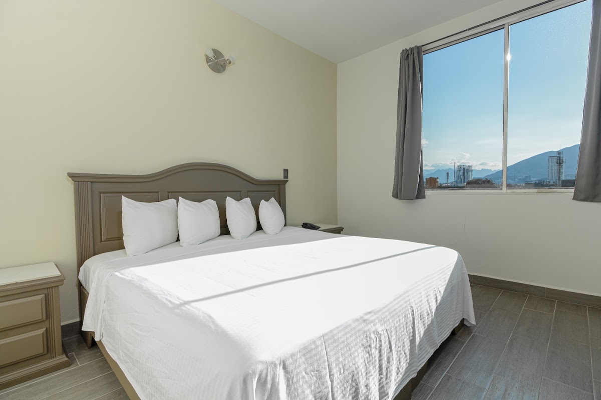 Hotel Plaza del Arco photo 2