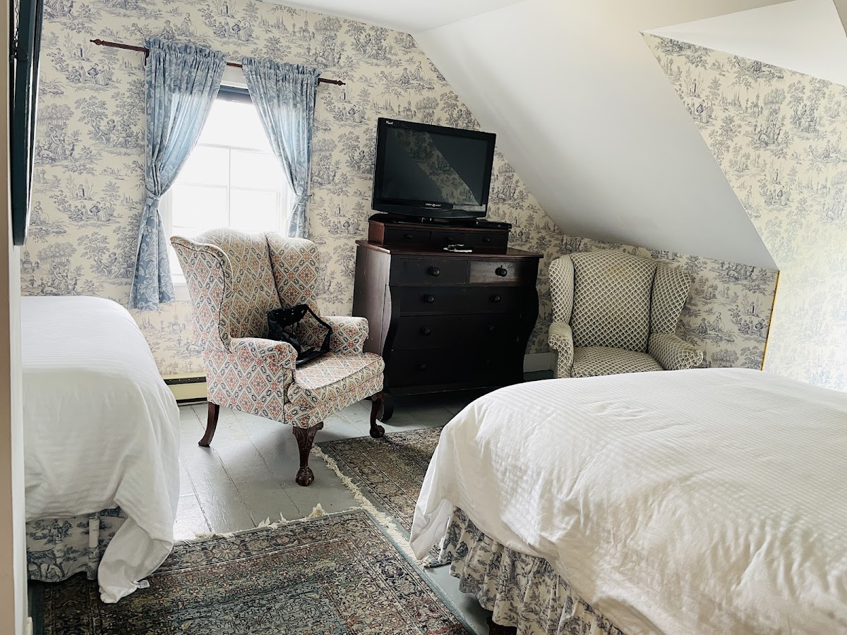 The Garrison House Inn photo 2