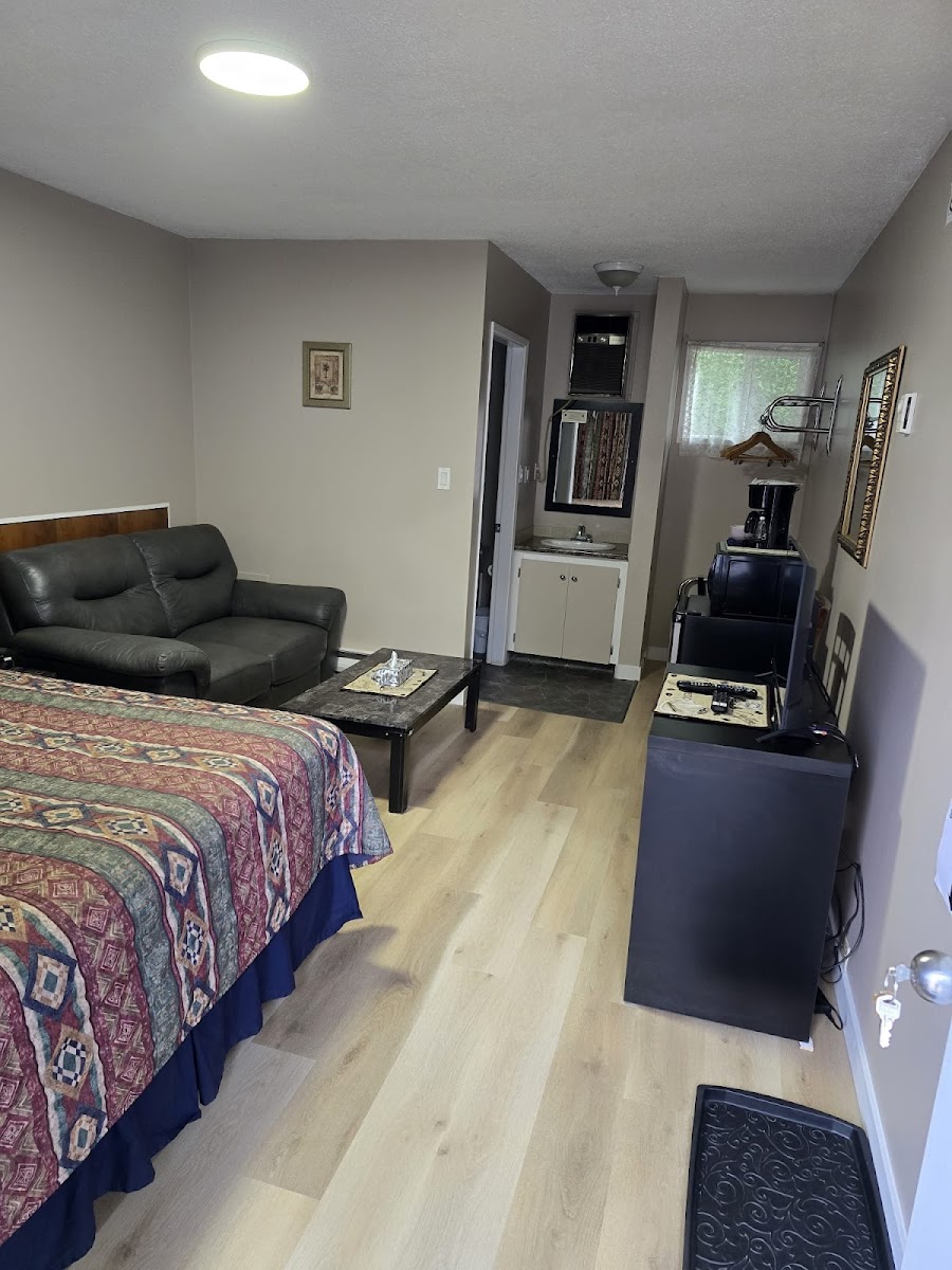 Overlander Motel photo 2
