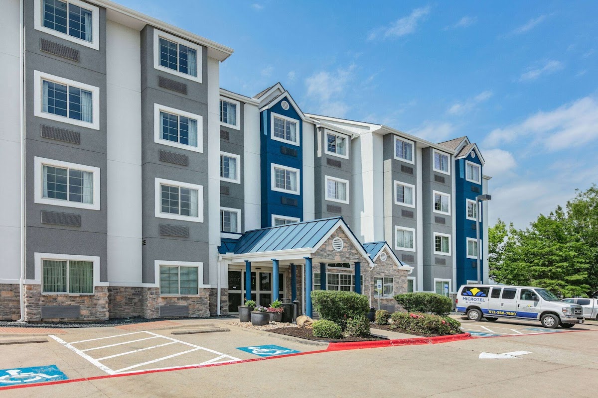 Microtel Inn and Suites by Wyndham Austin Airport