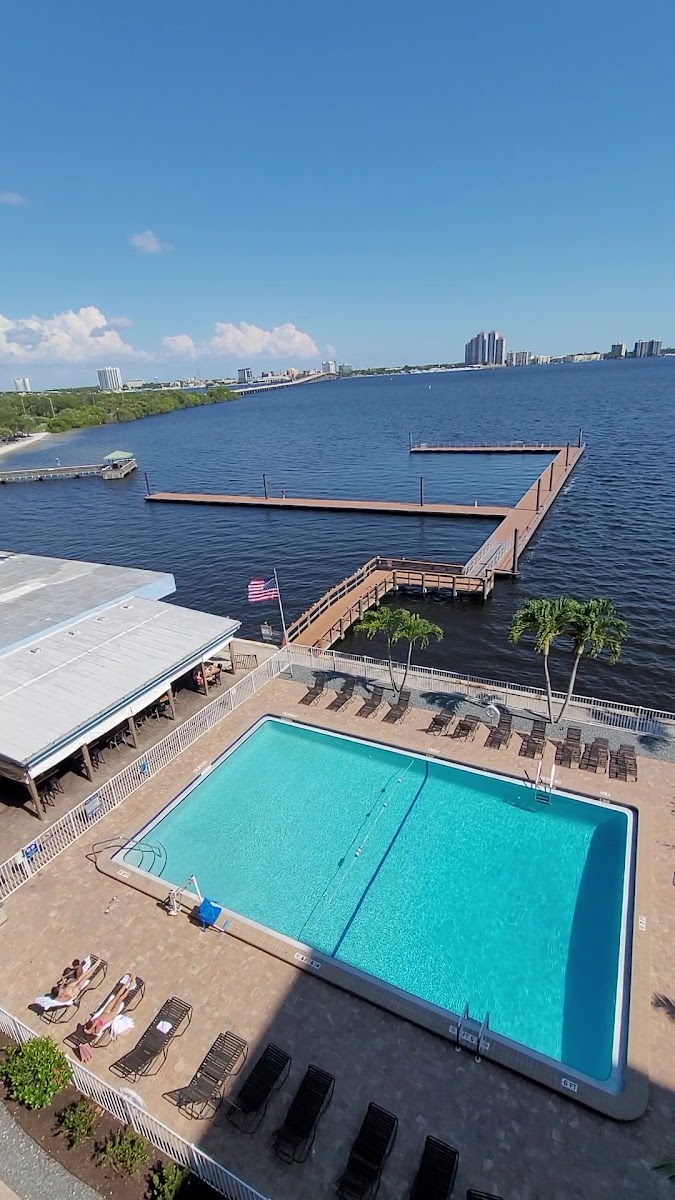 Best Western Fort Myers Waterfront photo 2