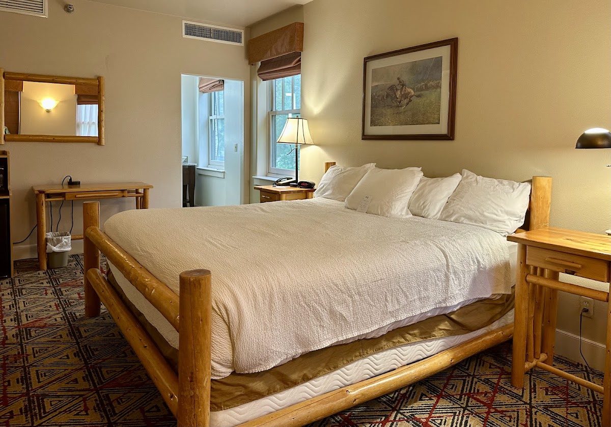 Best Western Plus Plaza Hotel photo 3
