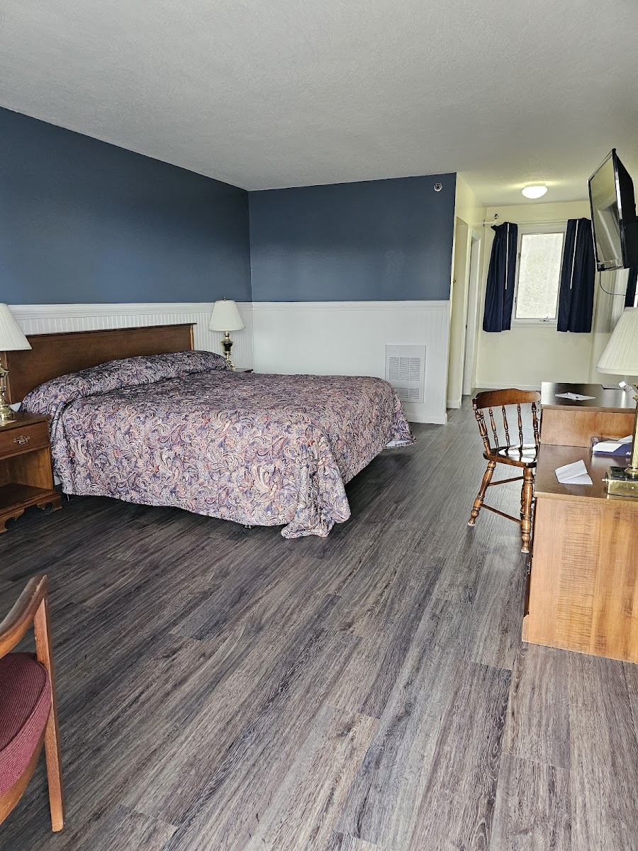 Seawall Motel and TideWatch Suites photo 2