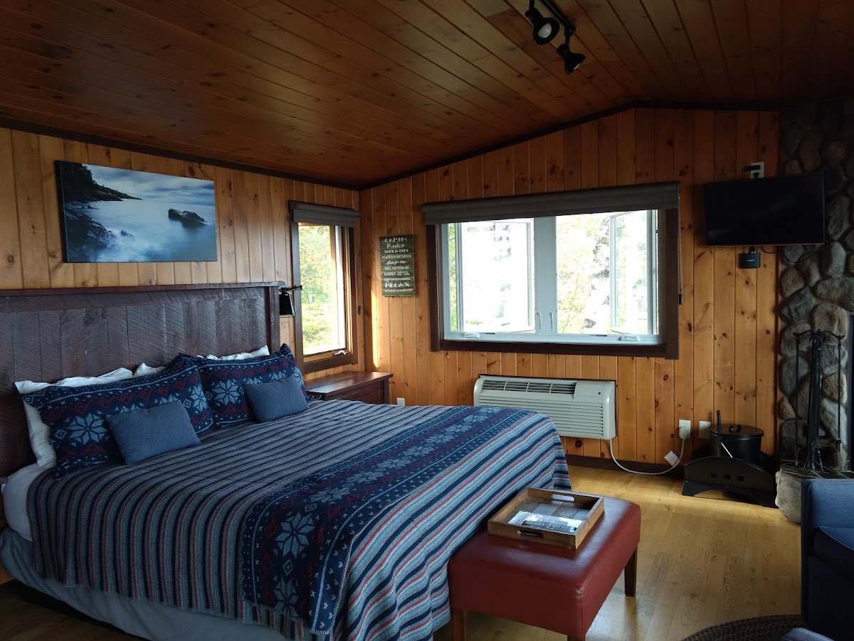 Breezy Point Cabins On Lake Superior photo 2