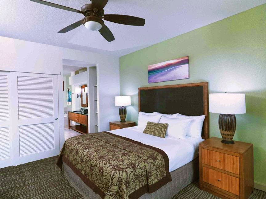 The Bay Club, a Hilton Grand Vacations Club photo 3