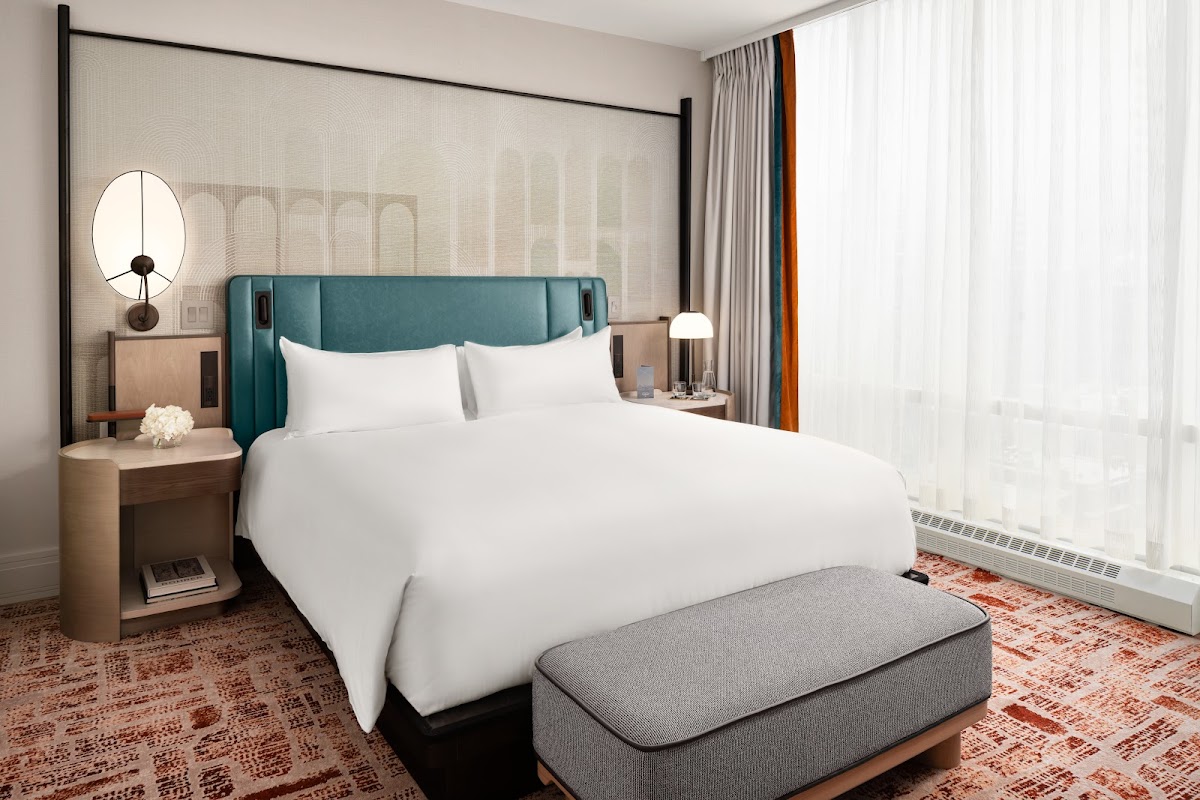 Sofitel Montreal Golden Mile photo 2