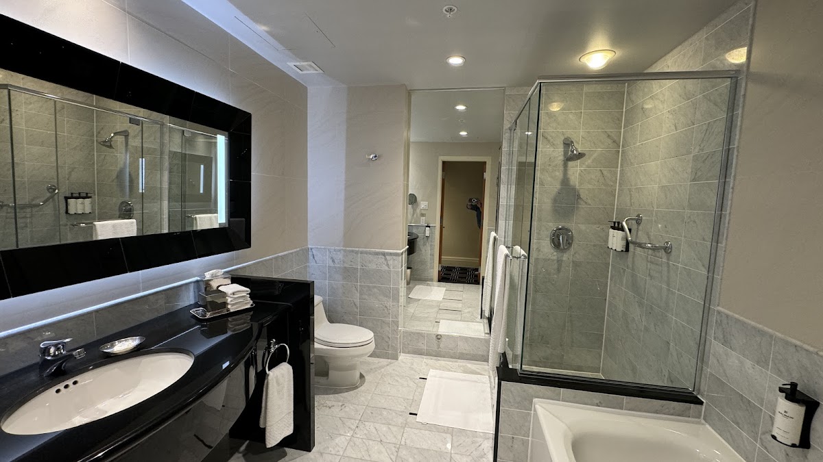 Sofitel Montreal Golden Mile photo 3