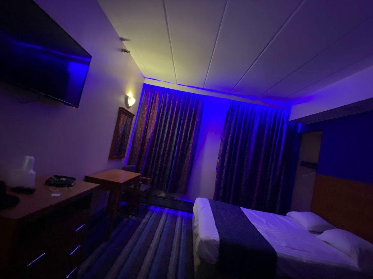 Riviera Motor Inn