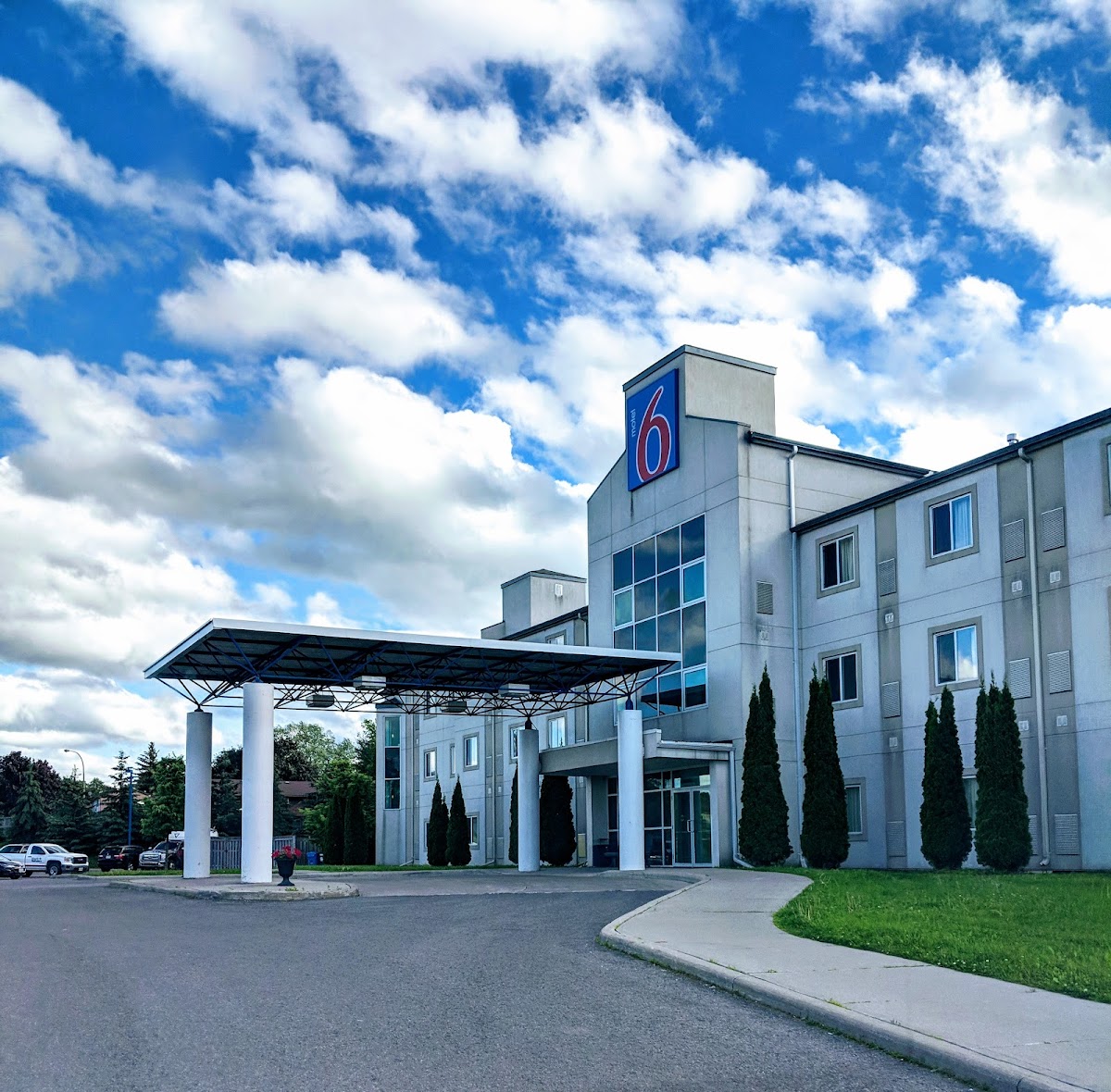 Motel 6 Peterborough, ON