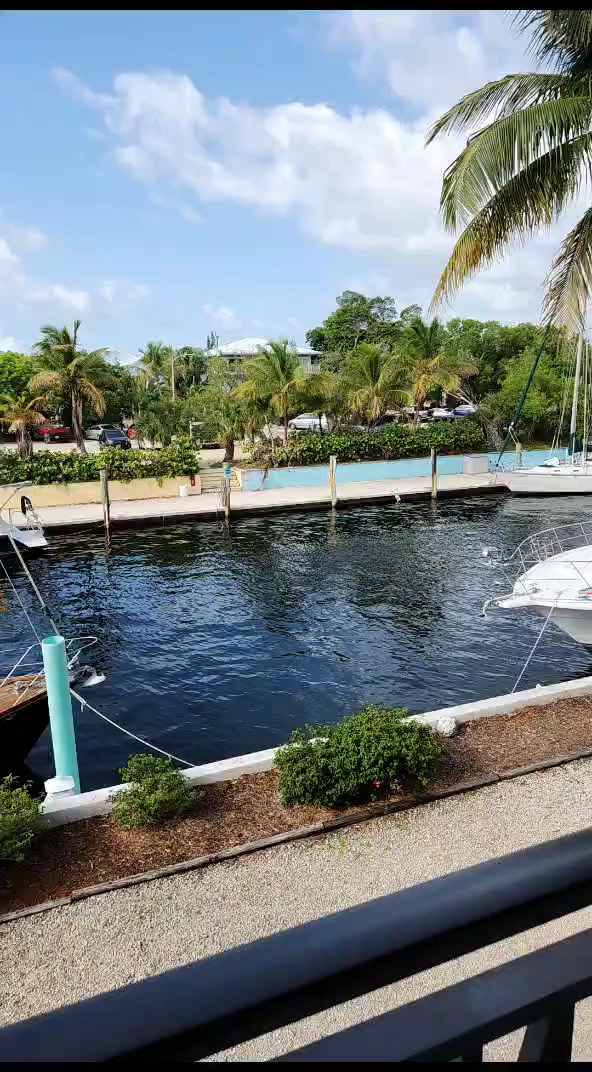 Waterside Suites and Marina photo 2