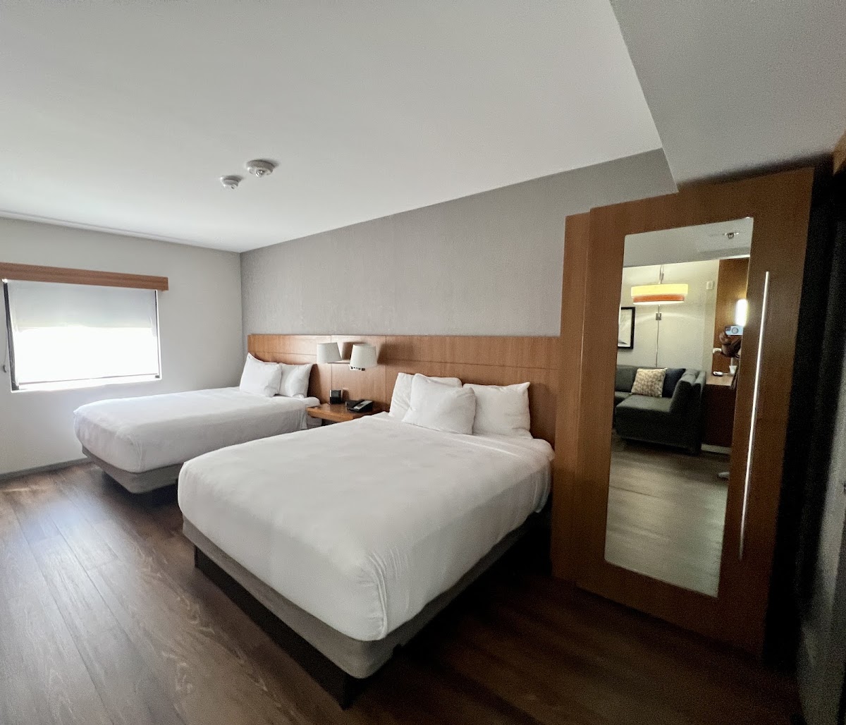 Hyatt Place Phoenix/Chandler-Fashion Center photo 2
