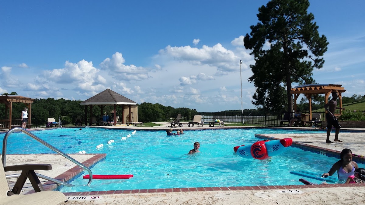 Hilltop Lakes photo 3