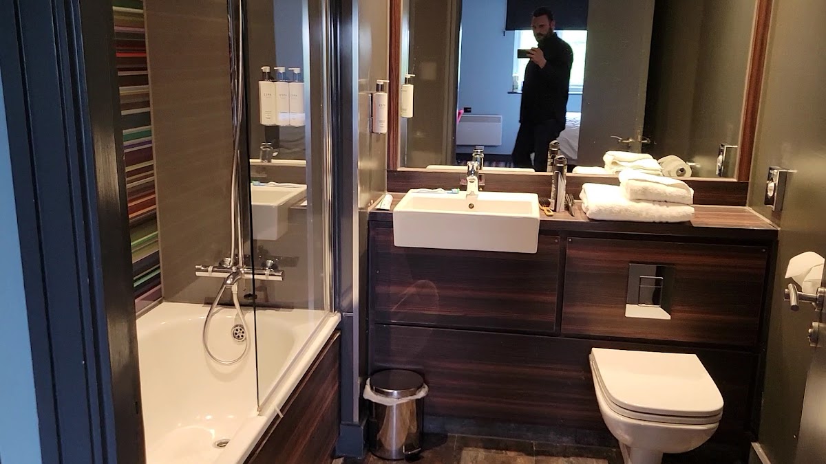 Village Hotel Newcastle photo 2