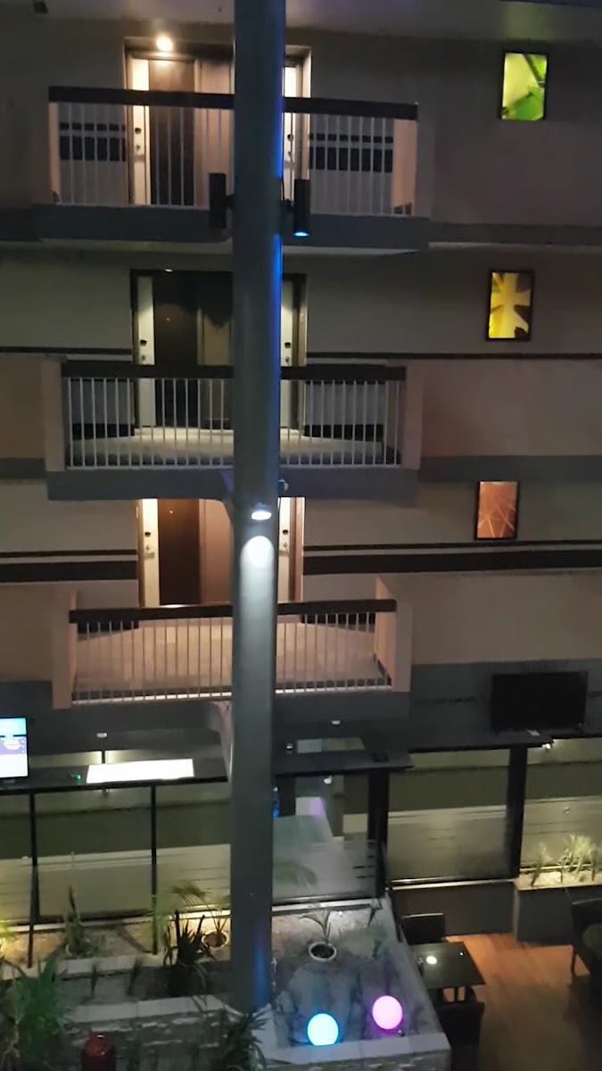 Divya Sutra Plaza and Conference Centre Calgary Airport photo 2