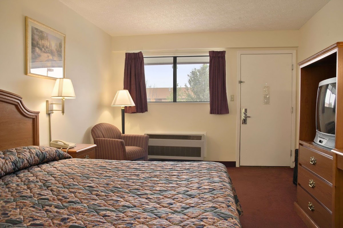 Days Inn by Wyndham Plainfield photo 2