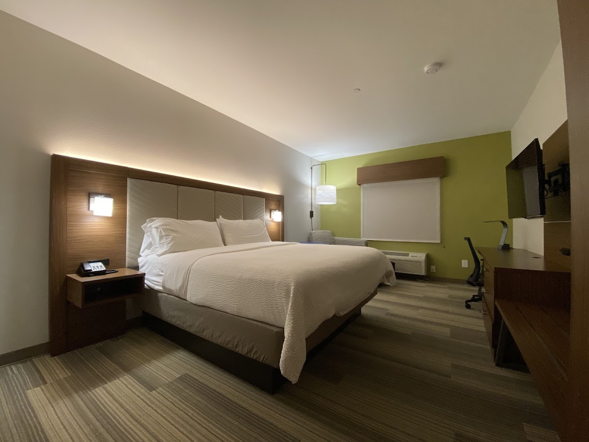 Holiday Inn Express & Suites Amarillo by IHG photo 3