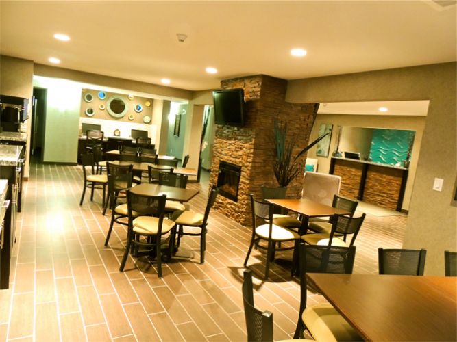 Western Star Inn & Suites - Stoughton photo 2