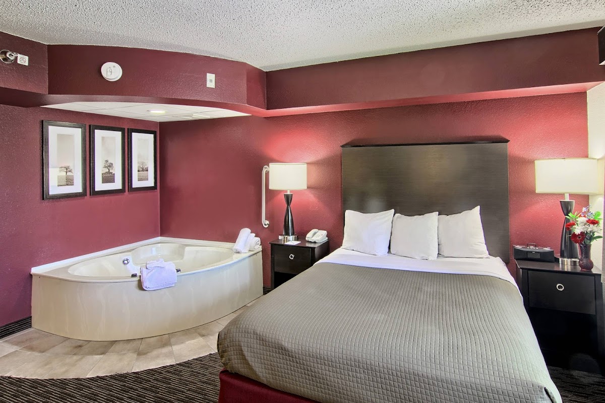 Blossom Hotel & Suites Traverse City photo 2