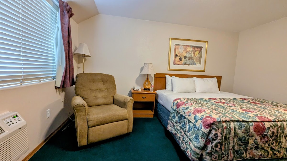 Legacy Inn & RV Park photo 3