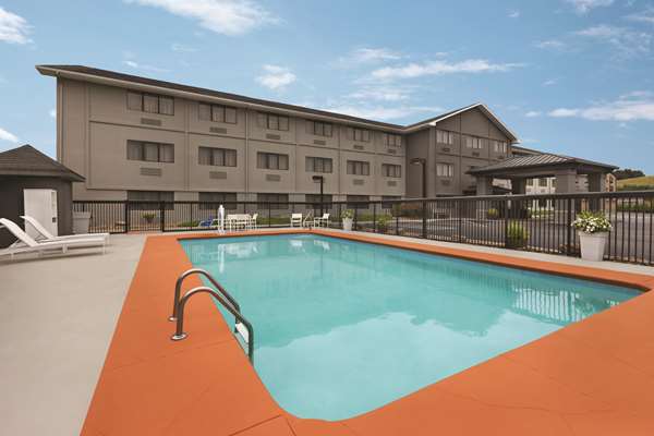Country Inn & Suites by Radisson, Abingdon, VA
