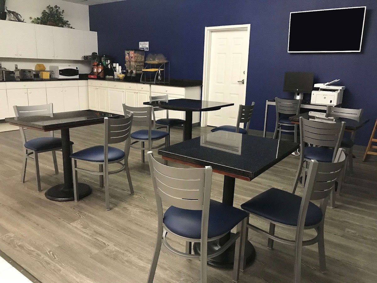 Americas Best Value Inn & Suites Sumter photo 3