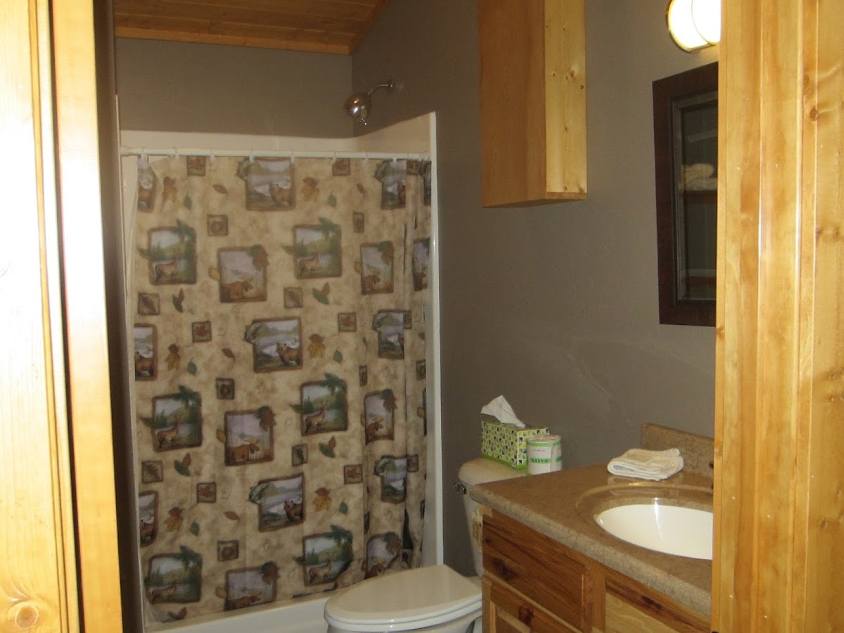 Boomers Outback Lodge/Cabins photo 3