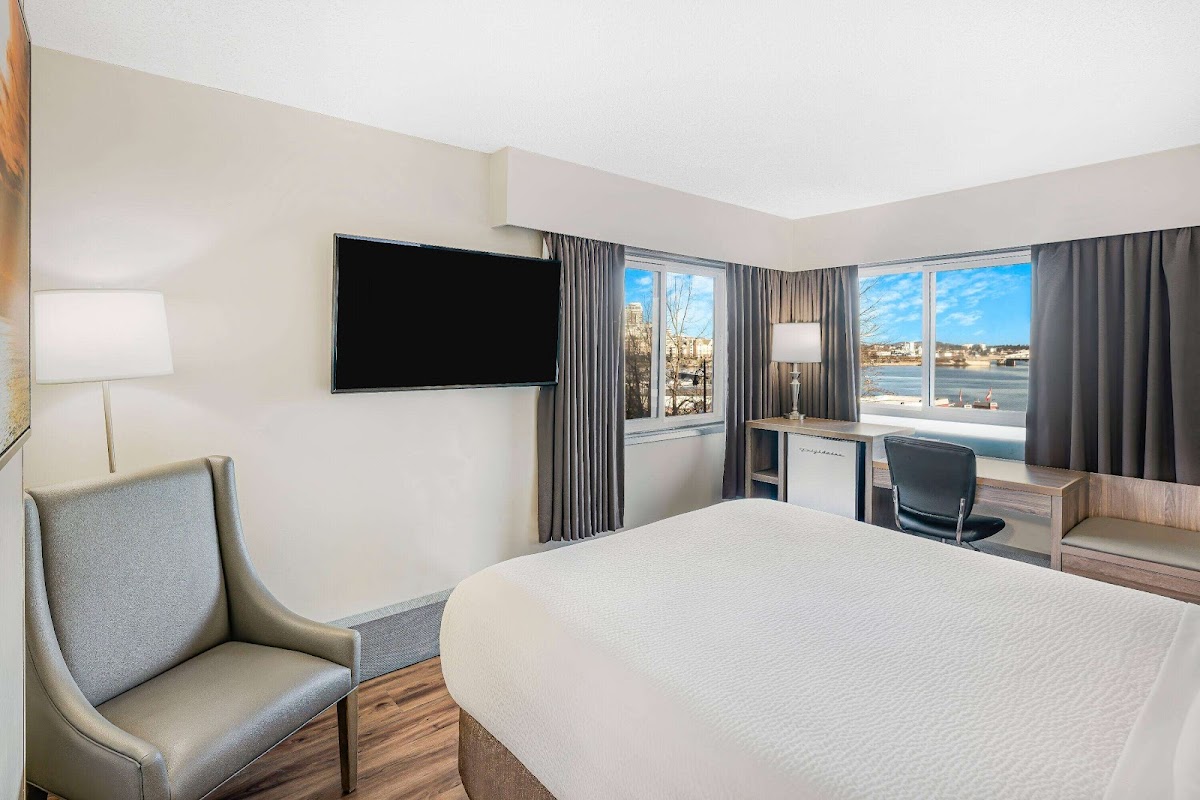 Days Inn by Wyndham Victoria On The Harbour photo 3