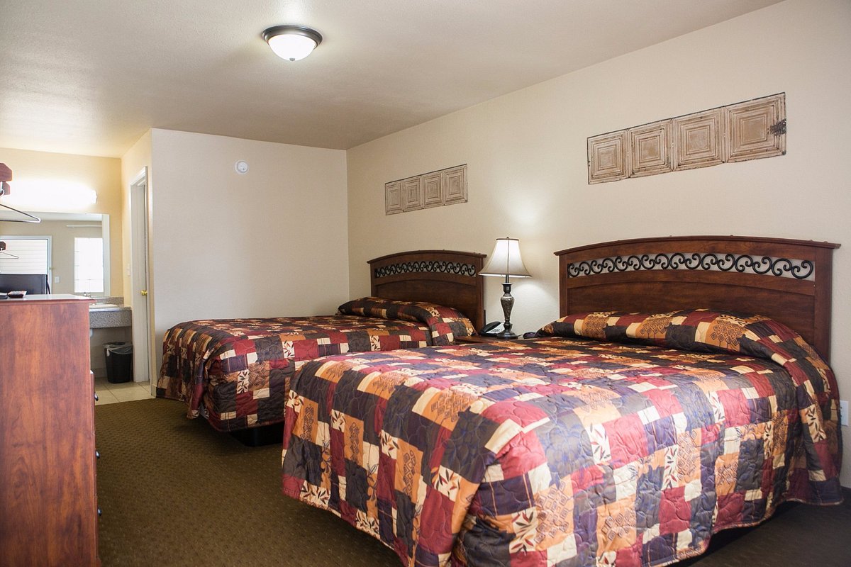 AmeriStay Inn & Suites Haskell Tx photo 2