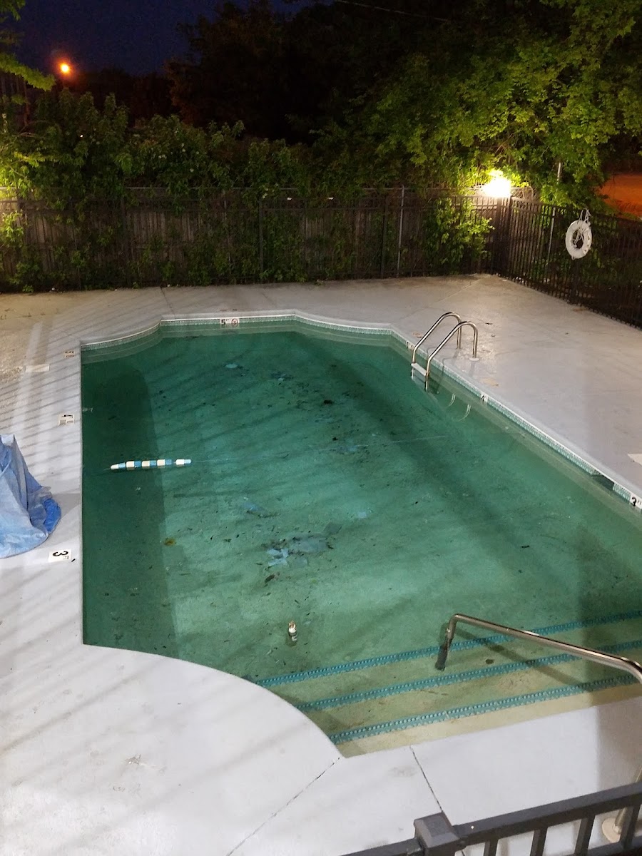 Key West Inn - Montgomery South photo 3