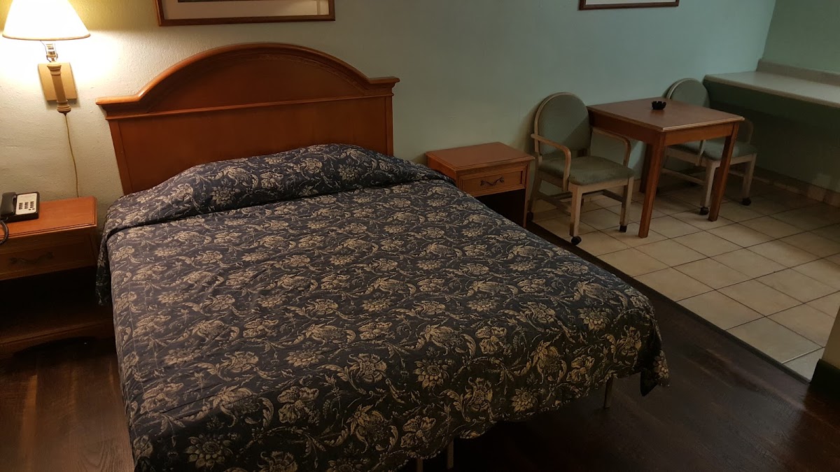 Palomar Motel photo 2